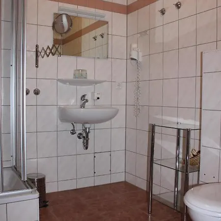 Otel Landgasthof Neue Schaenke 3*