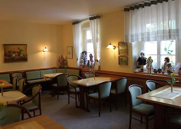 Landgasthof Neue Schaenke فندق كونيجشتاين آن دير إلب